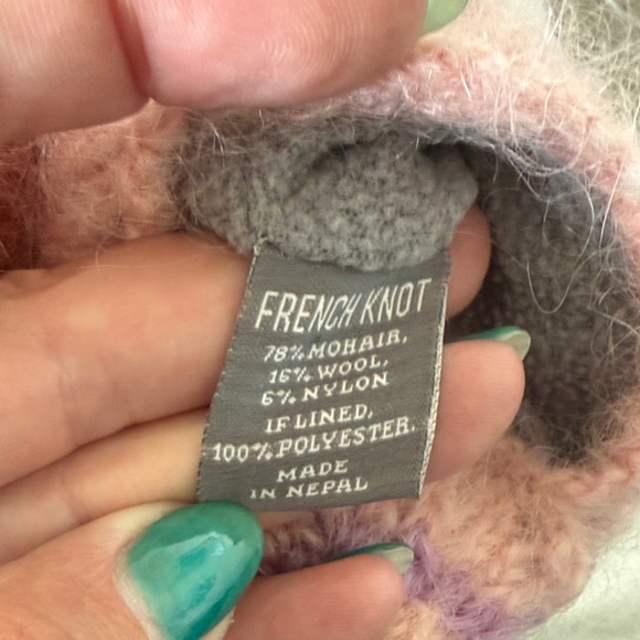 French Knot Hand-Knit Pink and Purple Fingerless Gloves - Picture 5 of 5